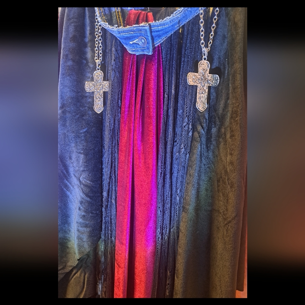 Gothic/Velvet BUSTLE SKIRT - Picture 7 of 14